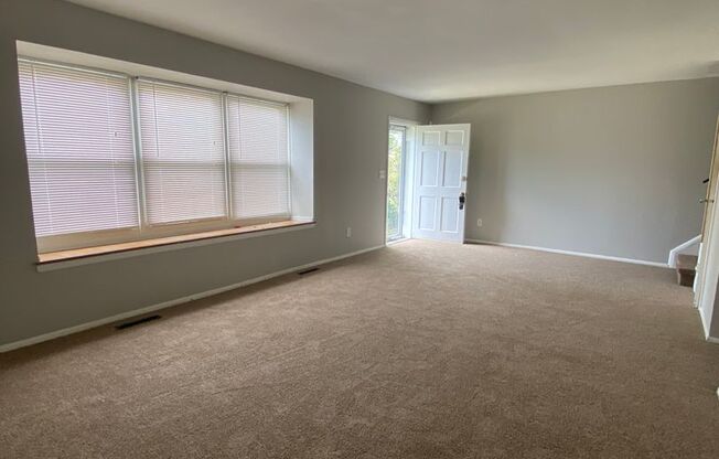 Spacious 4 Bedroom 2.5 Bathroom Townhome in Harford Square Edgewood, MD