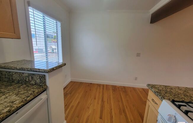 1 bed, 1 bath, 535 sqft, $2,400, Unit 14