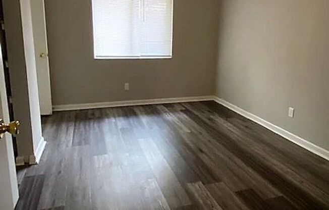 1 bed, 1 bath, $625, Unit 36