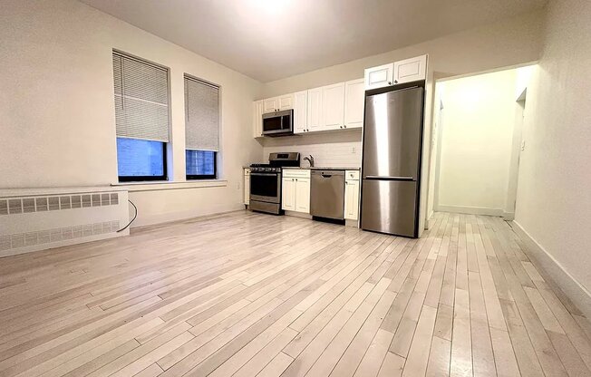 1 bed, 1 bath, $2,200, Unit 2H