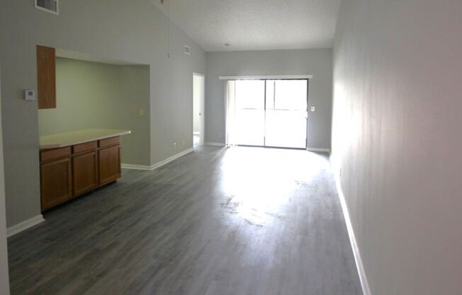 3 beds, 2 baths, $3,200, Unit # L 219