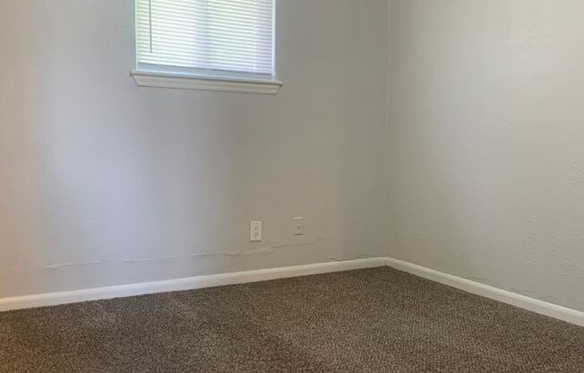 2 beds, 1 bath, 825 sqft, $995, Unit 6124-C