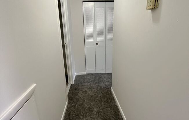 1 bed, 1 bath, 900 sqft, $1,339, Unit 325