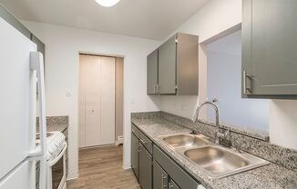 Renovated Spacious Living at the Flats at Fountain!