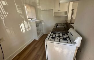 2 beds, 1 bath, 550 sqft, $1,895