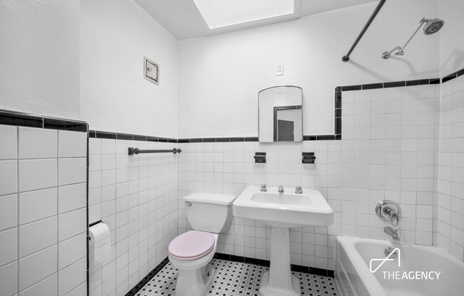 53 BUSHWICK AVE