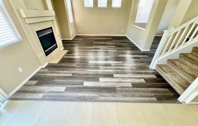 BEAUTIFUL 4 BEDROOM HOME IN SUMMERLIN!!