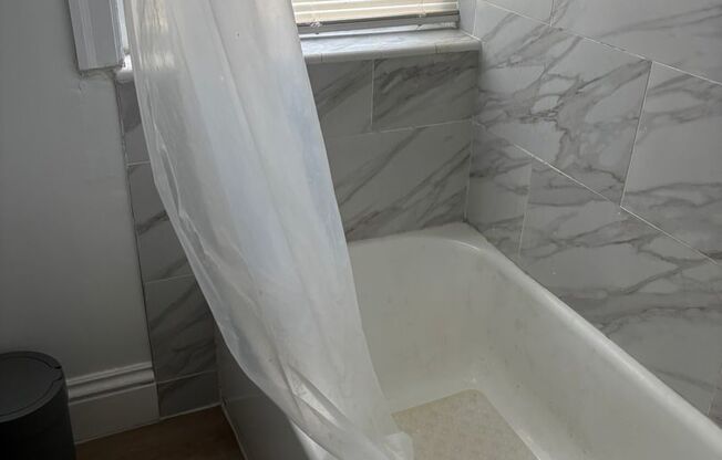 1 bed, 1 bath, 554 sqft, $2,150, Unit 107 Summer #309