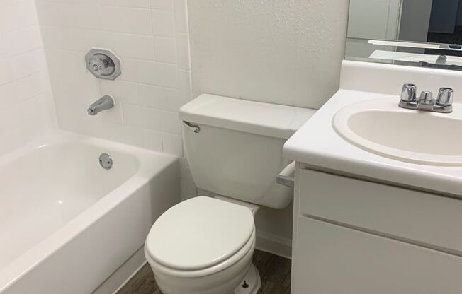 1 bed, 1.5 baths, 866 sqft, $935, Unit 2707