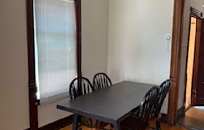 1 bed, 1 bath, 610 sqft, $1,295, Unit 11-1