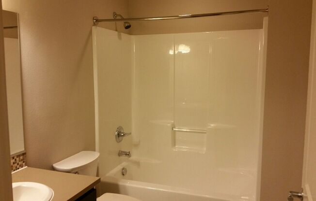 1 bed, 1 bath, 389 sqft, $1,325, Unit 206