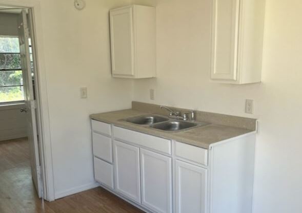 1 bed, 1 bath, 850 sqft, $750