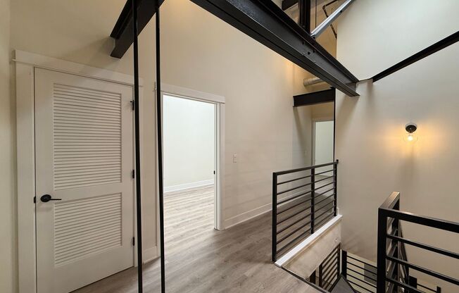 2 beds, 2 baths, 1,000 sqft, $3,985, Unit 211