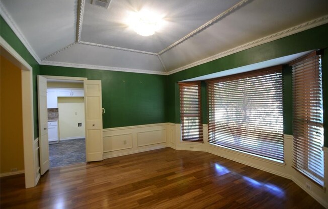 2308 BLUEBONNET DR