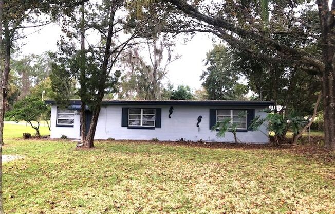 2 Bedroom / 1 Bath Lake Mary Home Available Now!