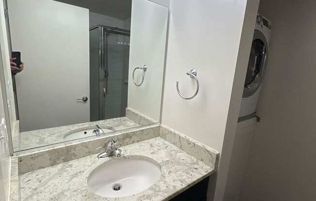 Studio, 1 bath, 4 sqft, $1,195, Unit 404