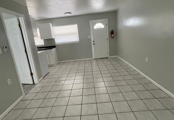 1100 1190 NEPTUNE DR