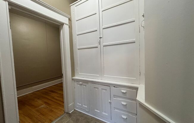 1 bed, 1 bath, 433 sqft, $899, Unit 10A