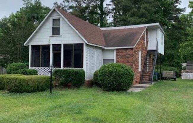 Studio Apartment on 2nd Floor of House Available Now