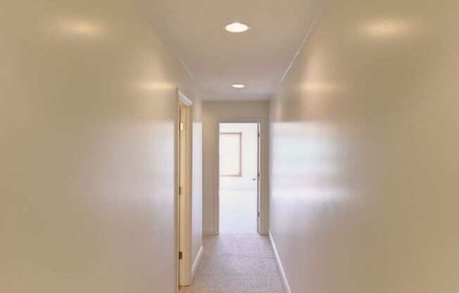 3 beds, 2 baths, 1,850 sqft, $2,275