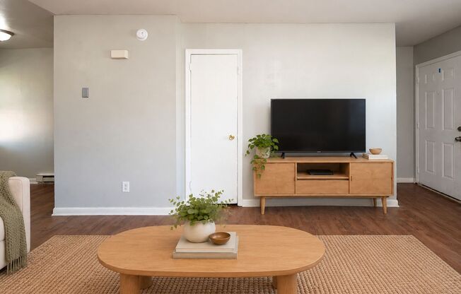2 beds, 1.5 baths, 900 sqft, $1,200, Unit 3807-3