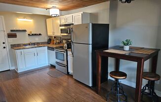 2 beds, 1 bath, $1,550, Unit UNIT 326