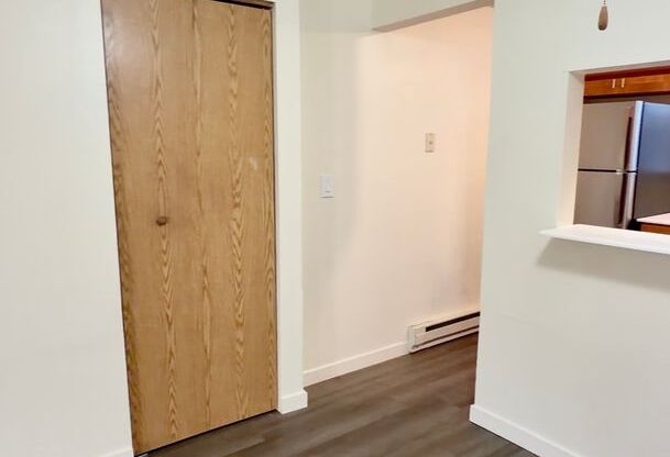 2 beds, 2 baths, 864 sqft, $2,200, Unit C104