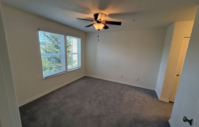 2 beds, 2 baths, 1,018 sqft, $1,550, Unit 354-2013