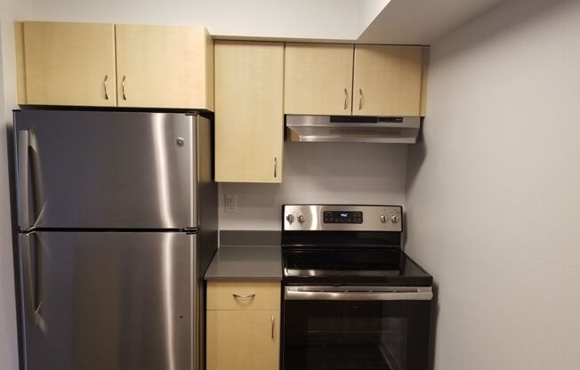 1 bed, 1 bath, 818 sqft, $2,095, Unit 4779-2F