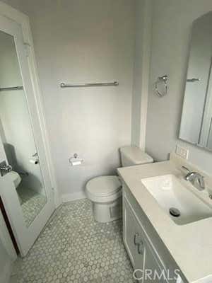 2 beds, 1 bath, 816 sqft, $3,000