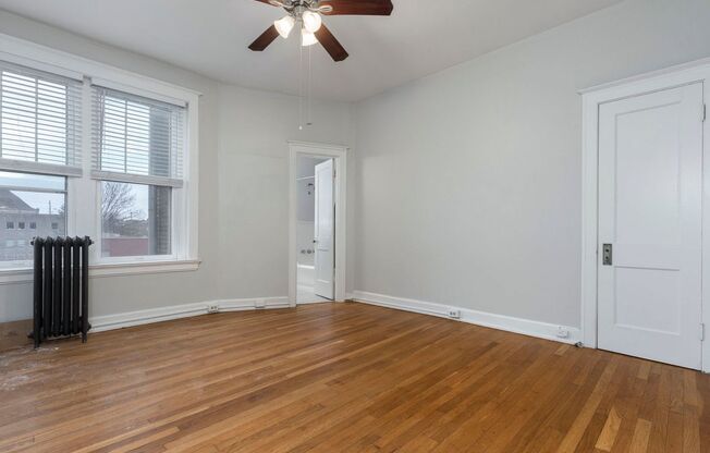 1 bed, 1 bath, 900 sqft, $850, Unit #20