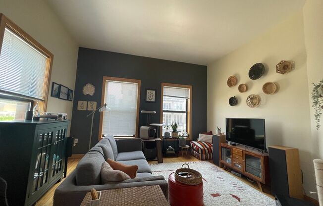 624 E. Ogden Ave
