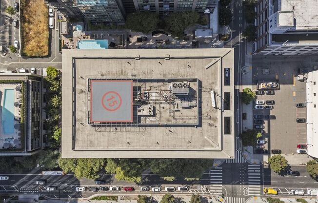 1 bed, 1 bath, 790 sqft, $2,600, Unit 1019