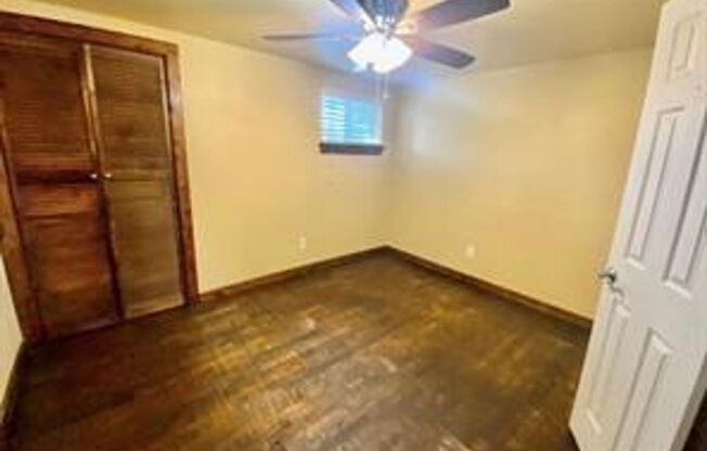 Lakeside Bungalow 2