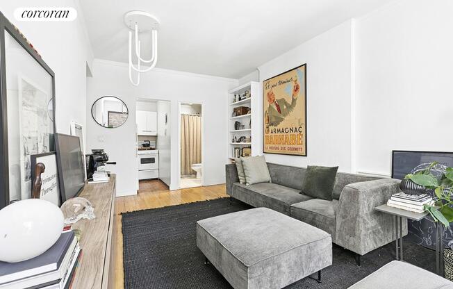 346 LEXINGTON AVE