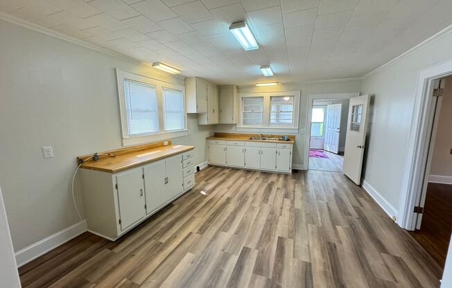 Charming Country Retreat – Peaceful Living on a Farm Setting