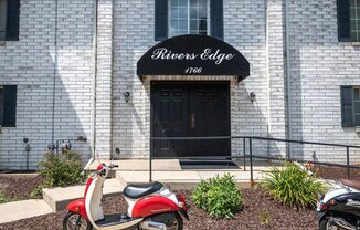 Rivers Edge Apartments