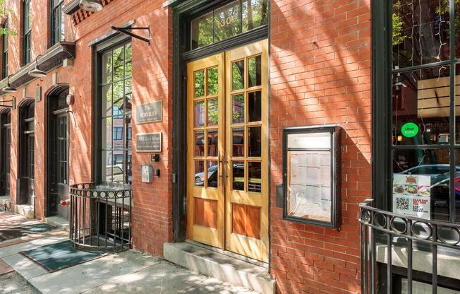 1309 E Cary St (RESIDENT)