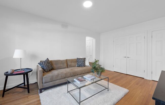 1 bed, 1 bath, 650 sqft, $1,395, Unit 202