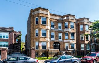 1030 E 47th