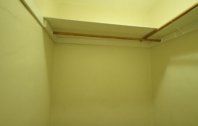 Studio, 1 bath, $995, Unit 56