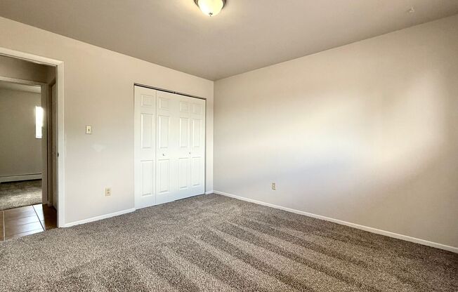 2 beds, 1 bath, 800 sqft, $1,150, Unit Unit 6