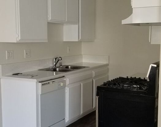 Studio, 1 bath, 475 sqft, $1,645, Unit 206