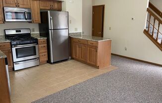 1 bed, 1 bath, $1,050, Unit 426 Holland - A