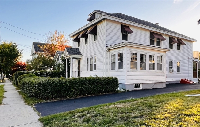 164 E ELM AVE