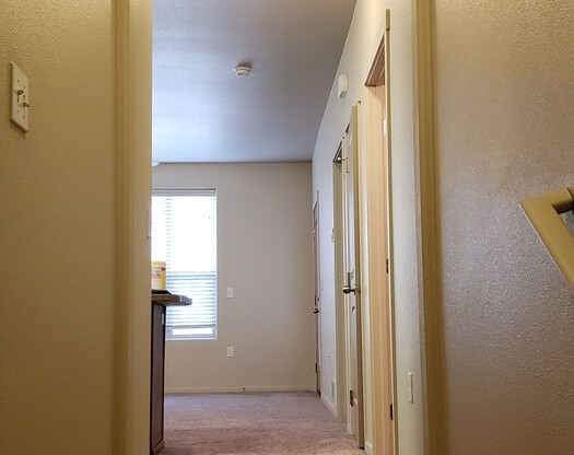 1 bed, 1 bath, 822 sqft, $1,495, Unit 4648 Driver Lane - 224