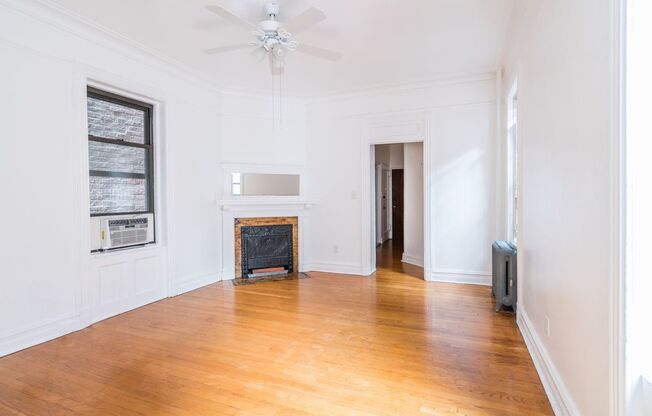 212 W 14 ST