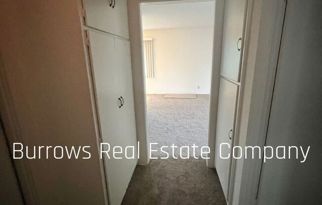 2 beds, 1 bath, $2,495