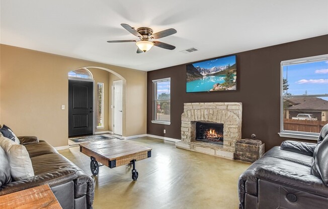 101 Pond Way