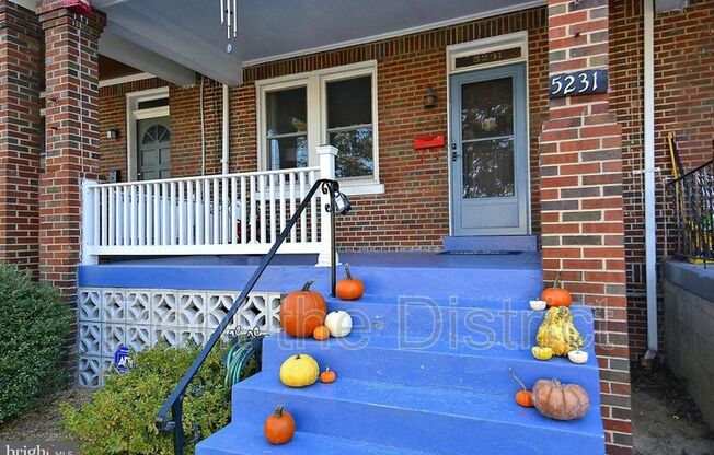 5231 KANSAS AVE NW